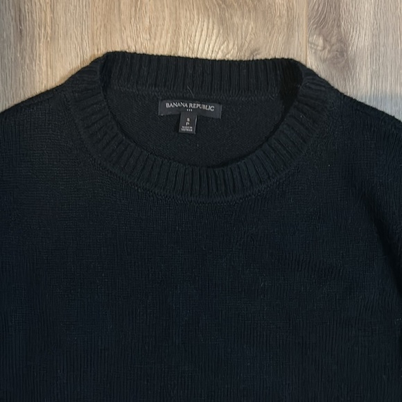 Banana Republic Crewneck Sweater - Picture 2 of 4